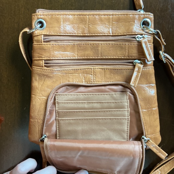 Nichole Miller crossbody satchel - Picture 9 of 11